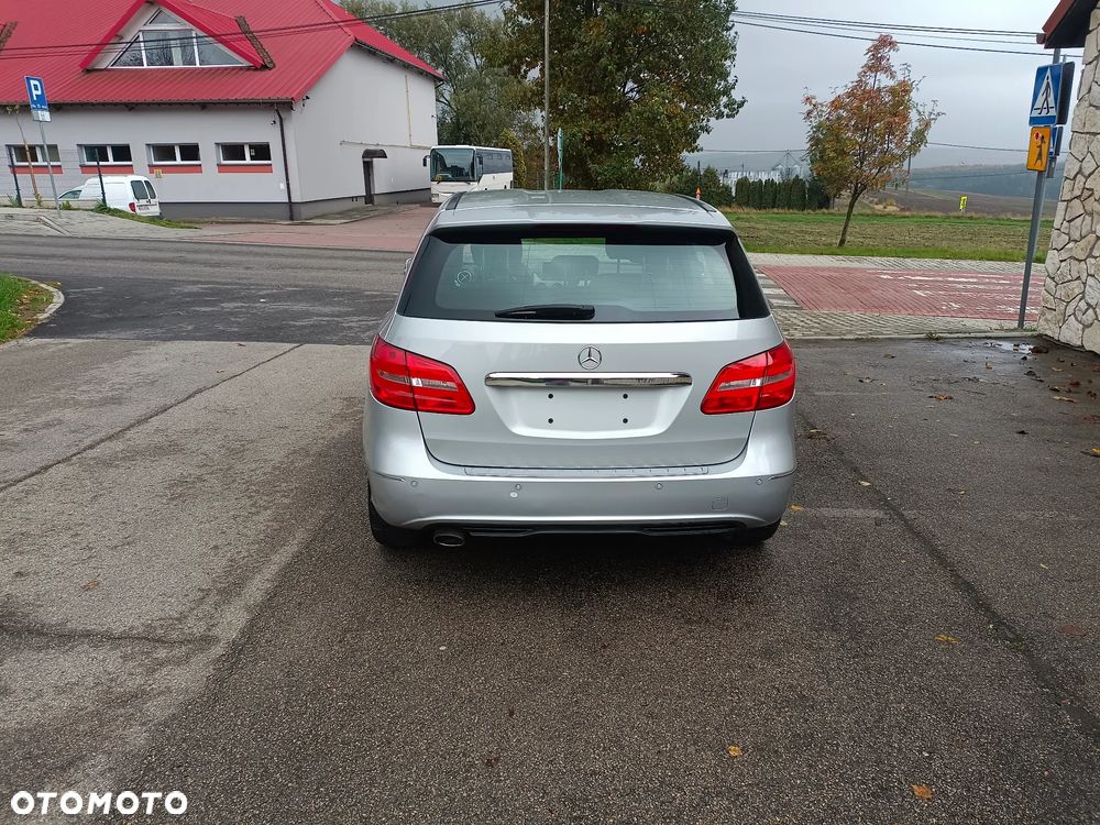 Mercedes-Benz Klasa B 180 BlueEFFICIENCY EDITION 1 - 5