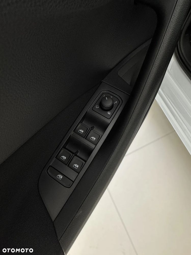 Skoda Kamiq 1.5 TSI Drive DSG - 23