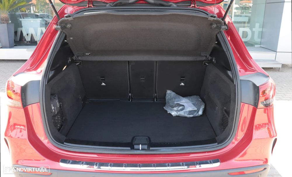 Mercedes-Benz GLA 250 e 8G-DCT AMG Line - 36