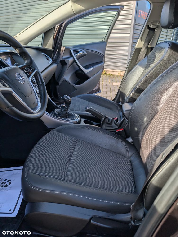 Opel Astra 1.4 Turbo - 30