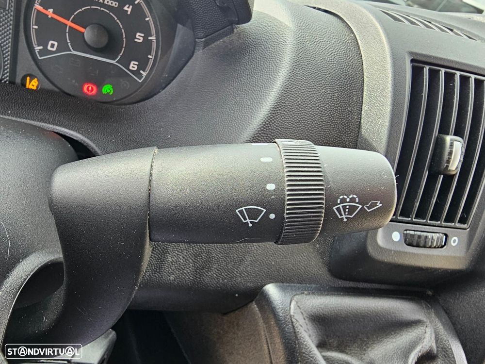 Citroën Jumper 2.2 BlueHDi 30 L2H2 - 17