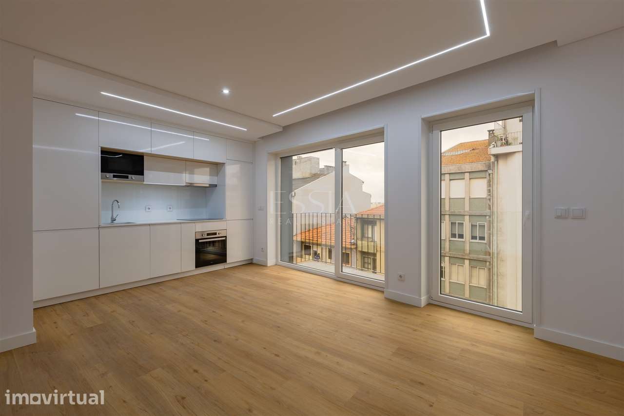 Penthouse T1 no Último Piso com 2 Varandas no Porto - Grande imagem: 4/19