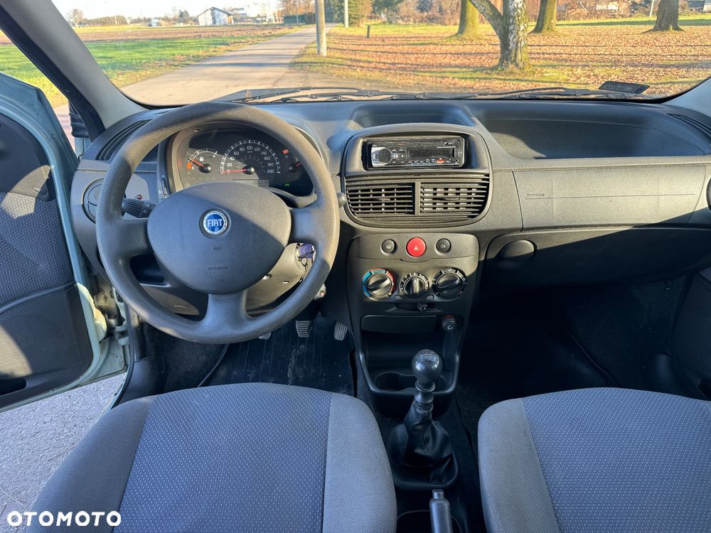 Fiat Punto 1.2 8V - 10