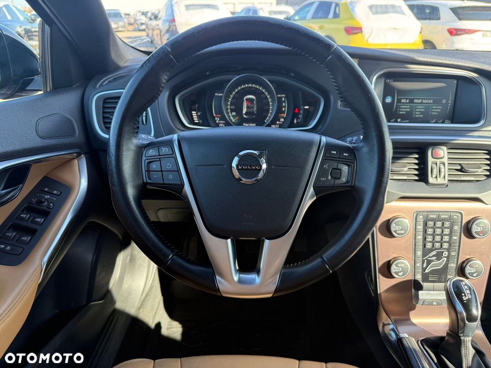 Volvo V40 D3 Drive-E SCR Inscription - 9