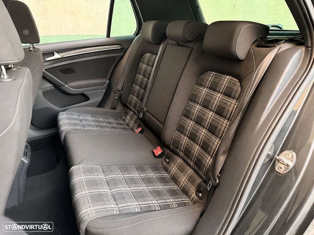 VW Golf 2.0 TDI GTD - 25