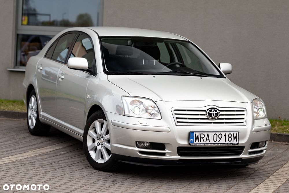 Toyota Avensis 1.8 VVT-i Executive - 4