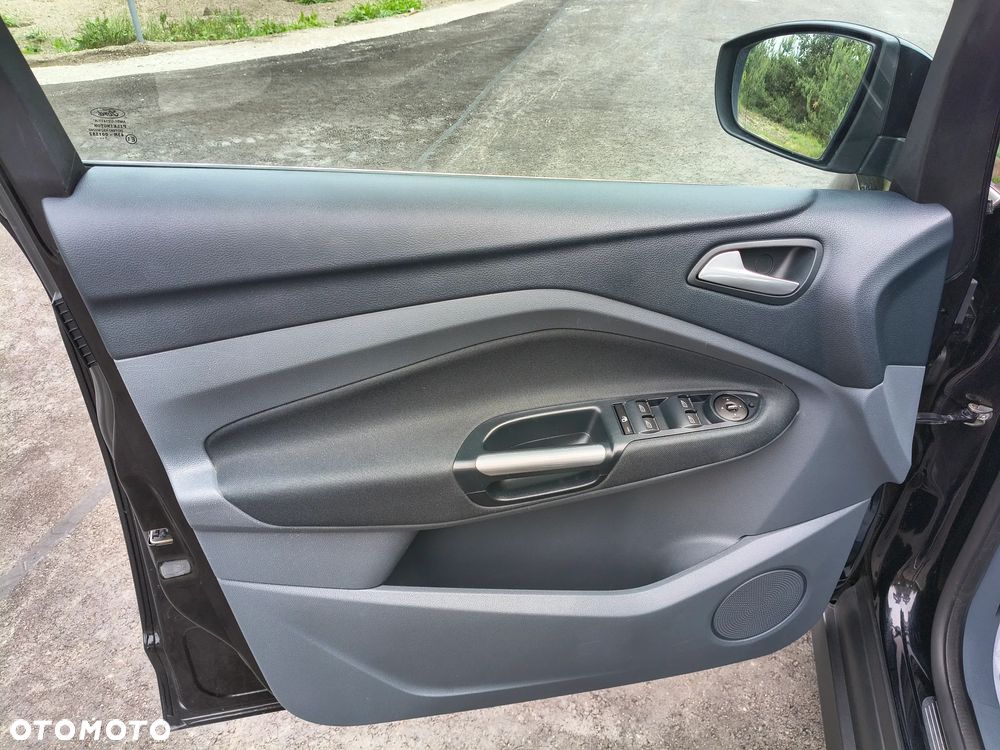 Ford C-MAX 1.6 FF Titanium - 26