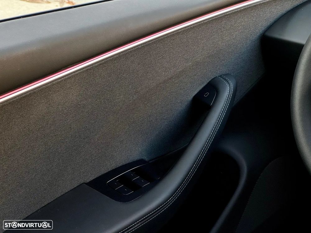 Tesla Model 3 Standard Range Plus RWD - 48