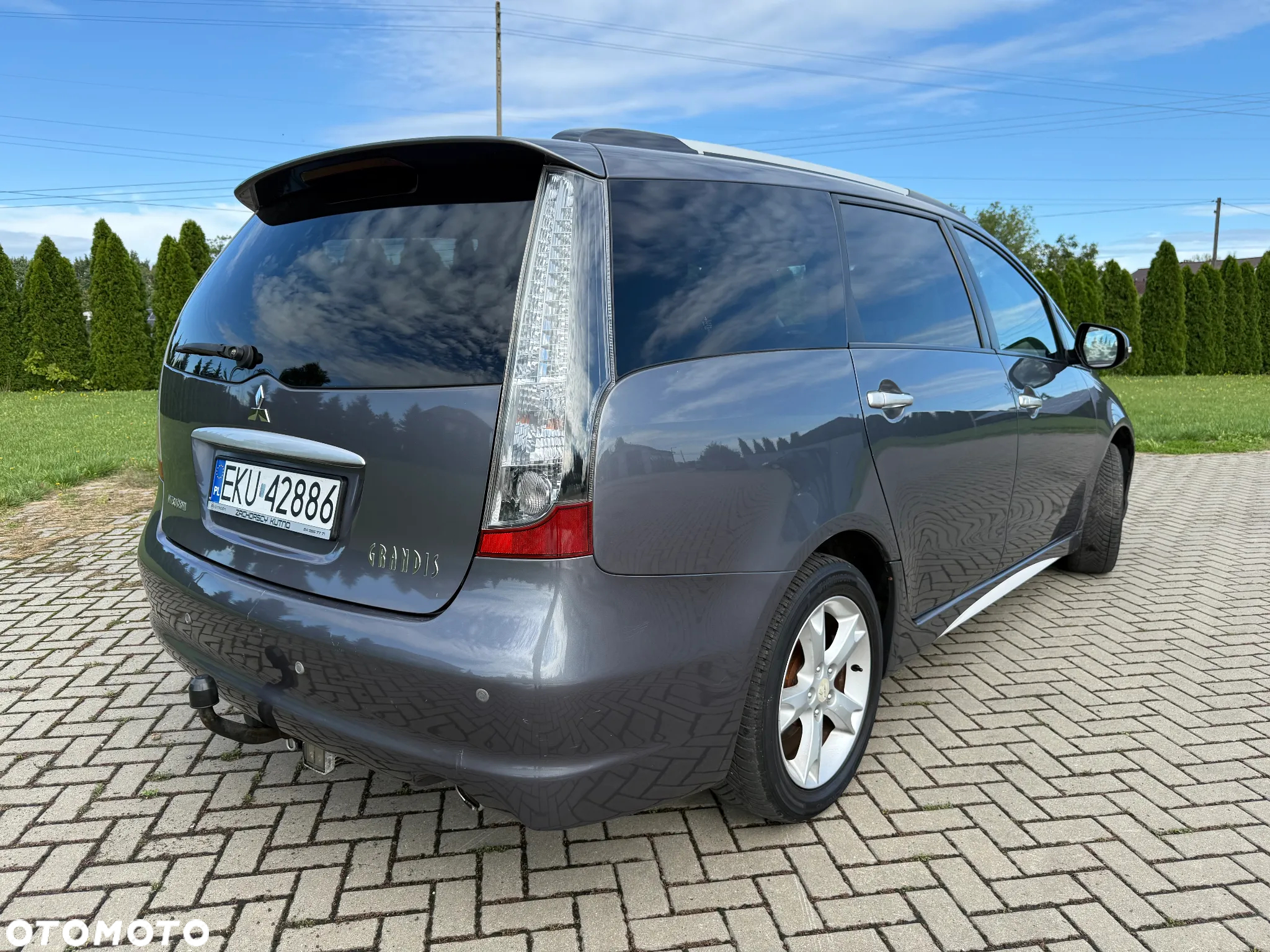 Mitsubishi Grandis - 3