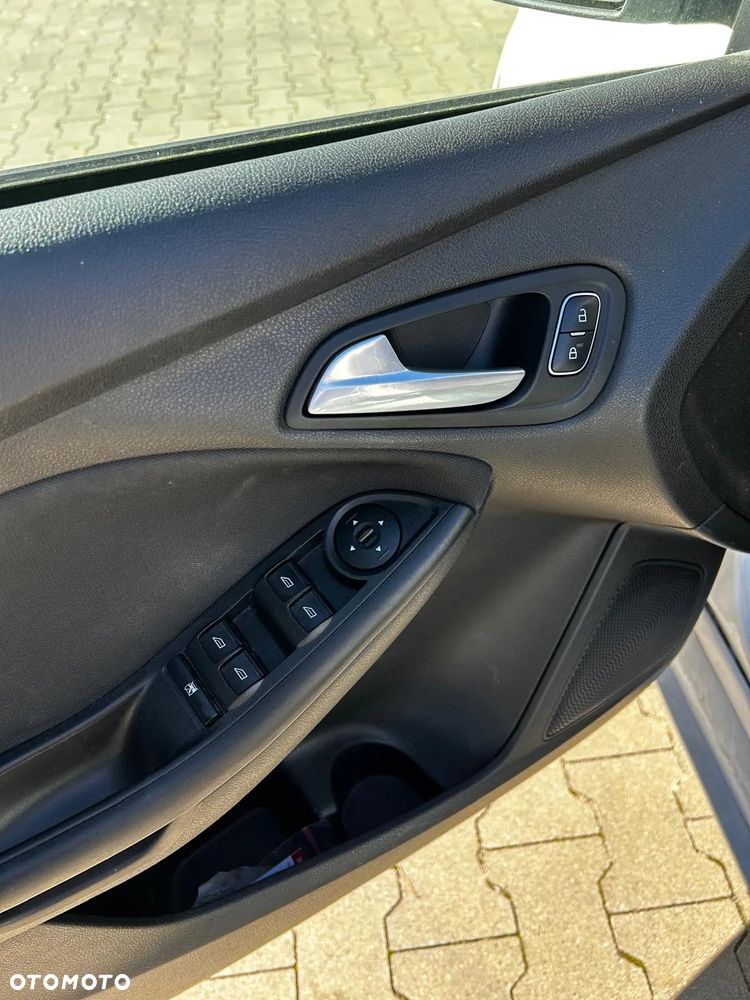 Ford Focus - 9