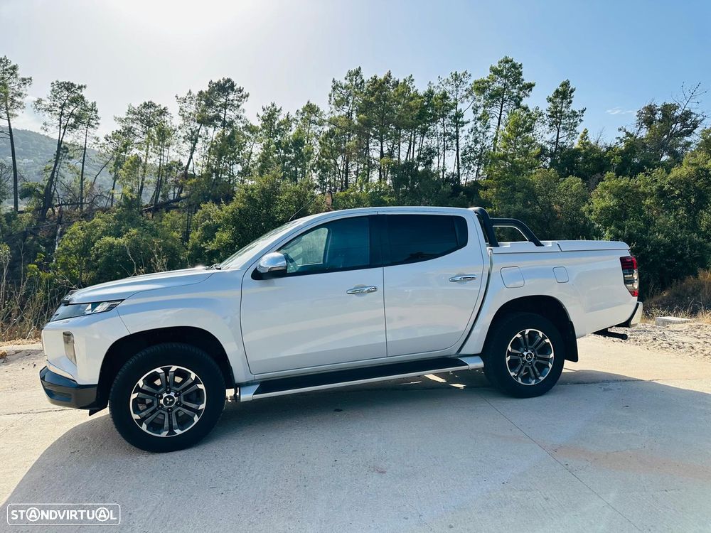 Mitsubishi L200 2.3 DI-D Strakar Space Cab 1st Edition AT 4WD - 21