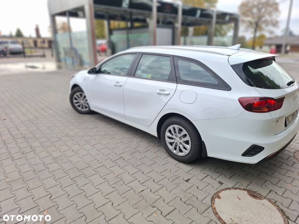 Kia Ceed - 9