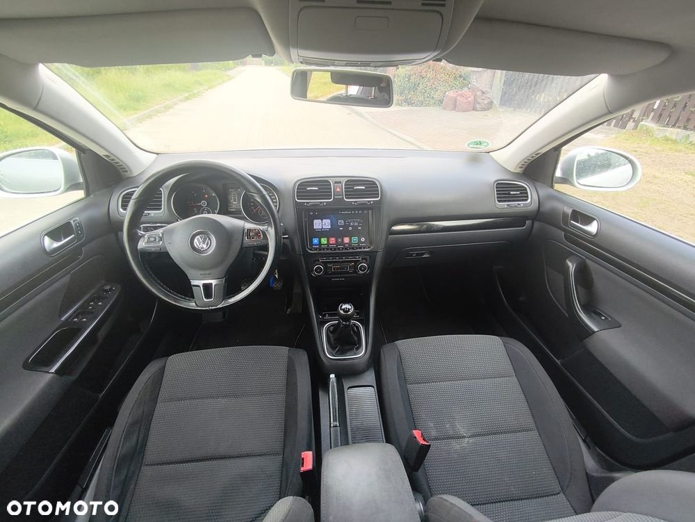 Volkswagen Golf 1.6 TDI DPF Highline - 14