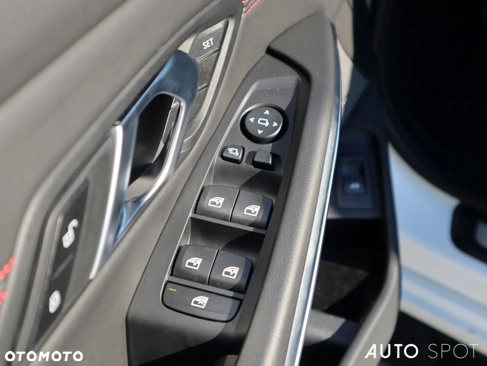 BMW M3 CS xDrive sport - 13