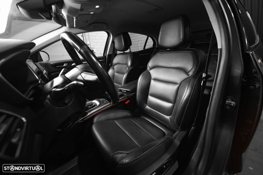 Renault Mégane 1.5 Blue dCi Bose Edition EDC - 5