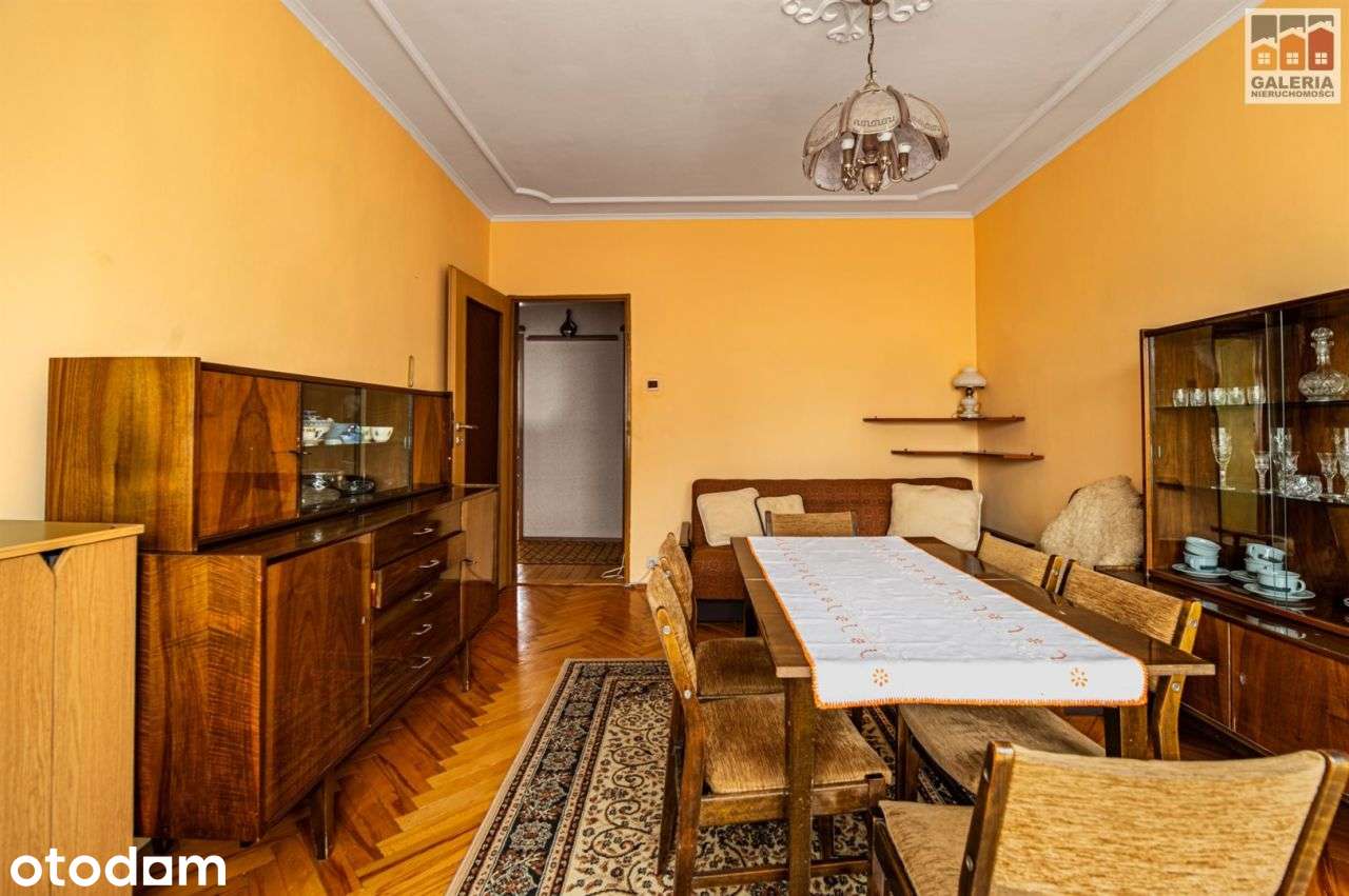Nowe Miasto, 3pokoje 53,5m2,3piętro