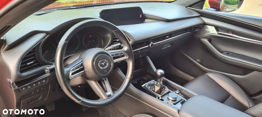 Mazda 3 e-SKYACTIV-G 122 M HYBRID HOMURA - 12