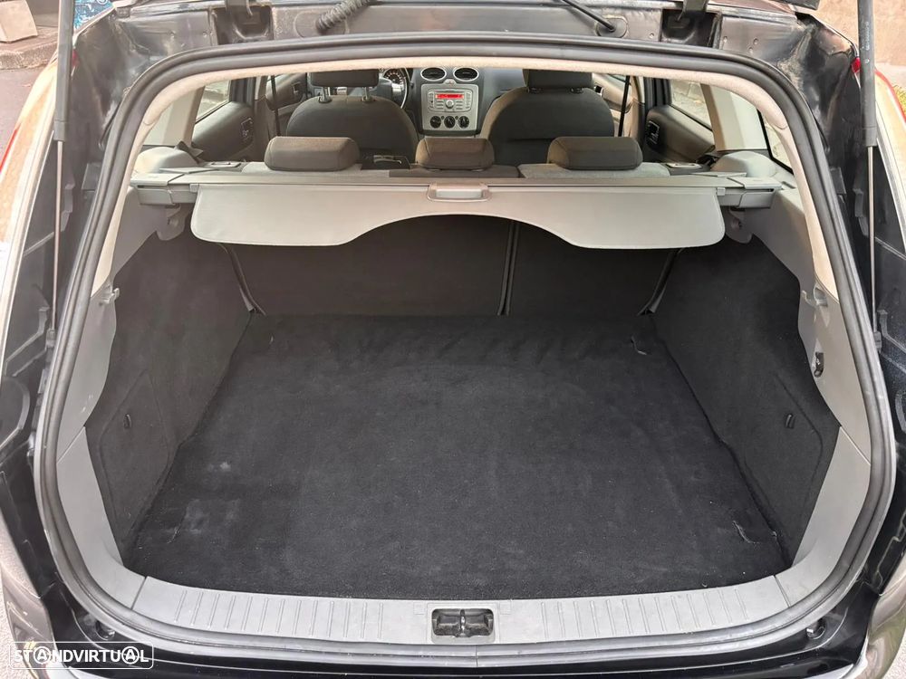 Ford Focus SW 1.6 TDCi Trend - 9