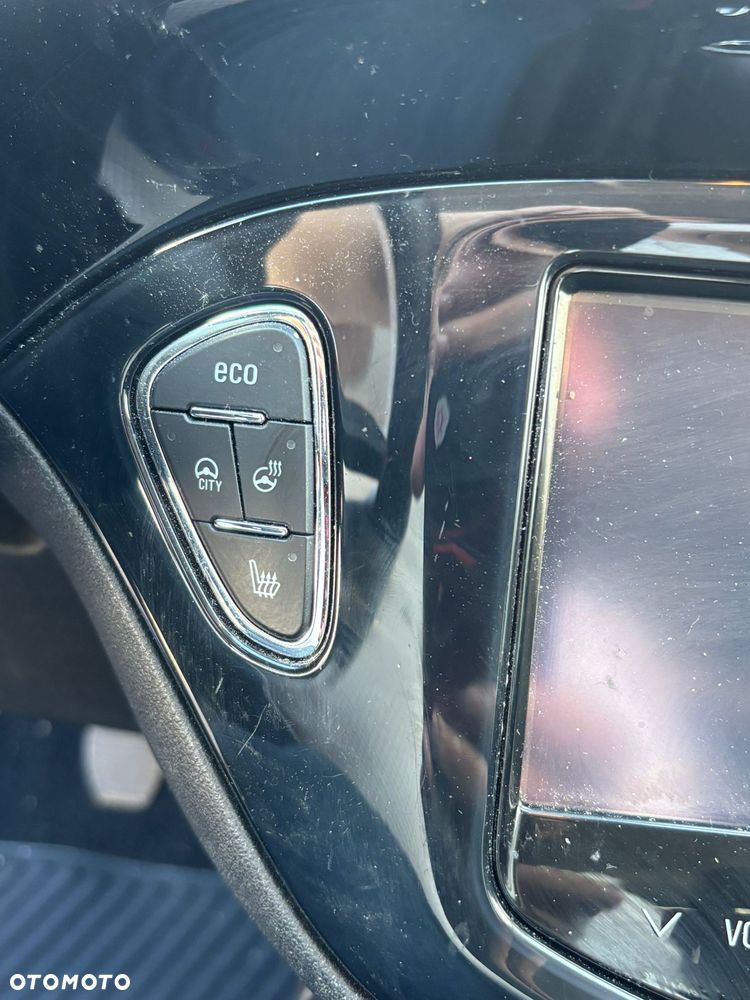 Opel Corsa 1.4 T Cosmo S&S - 8