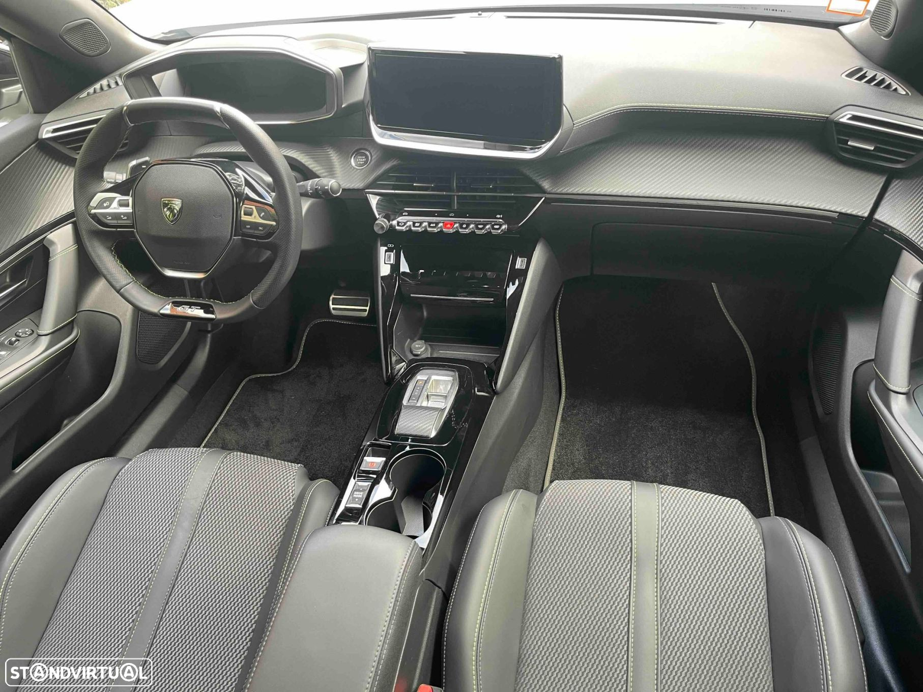 Peugeot 2008 1.2 PureTech GT EAT8 - 31