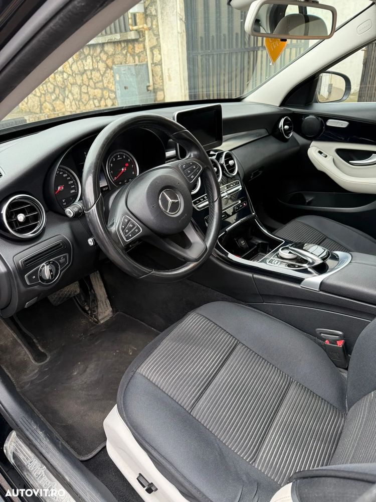 Mercedes-Benz C - 7