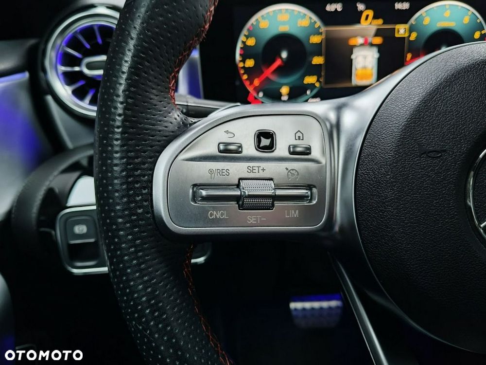 Mercedes-Benz Klasa A 200 AMG Line 7G-DCT - 23