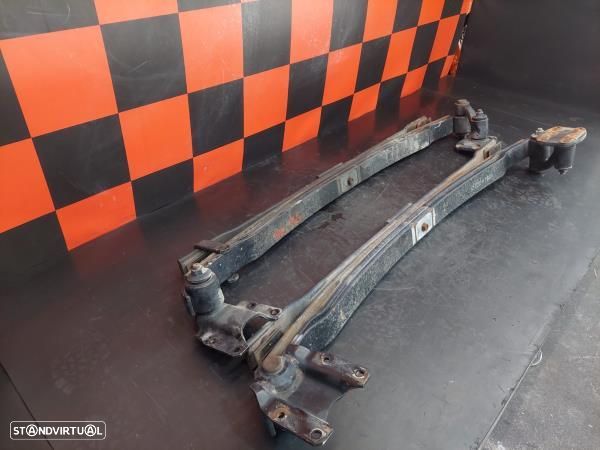 Conjunto Molas Suspensão Tras/Traseira Nissan Cabstar E - 3