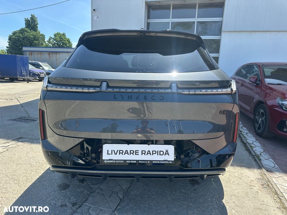 Lynk&Co 08 - 12
