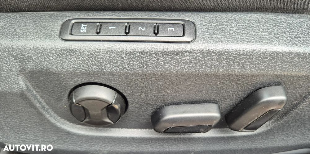 Skoda Superb 2.0 TDI DSG Active - 24