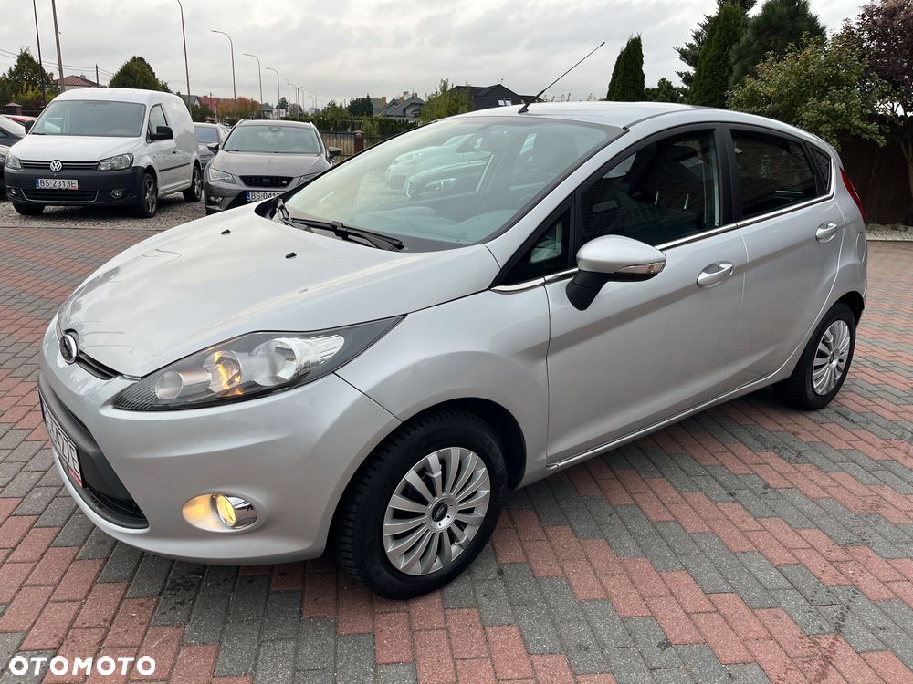 Ford Fiesta 1.25 Celebration - 1