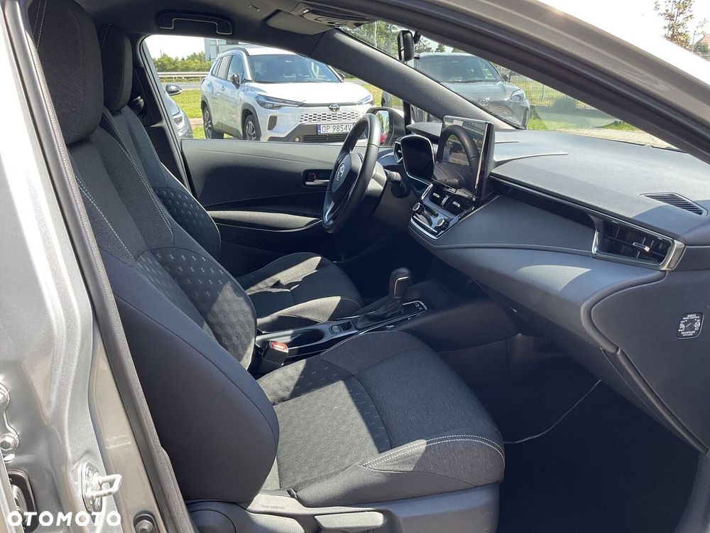 Toyota Corolla - 12