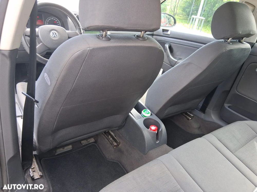 VOLKSWAGEN Golf 2004 — imagine 5
