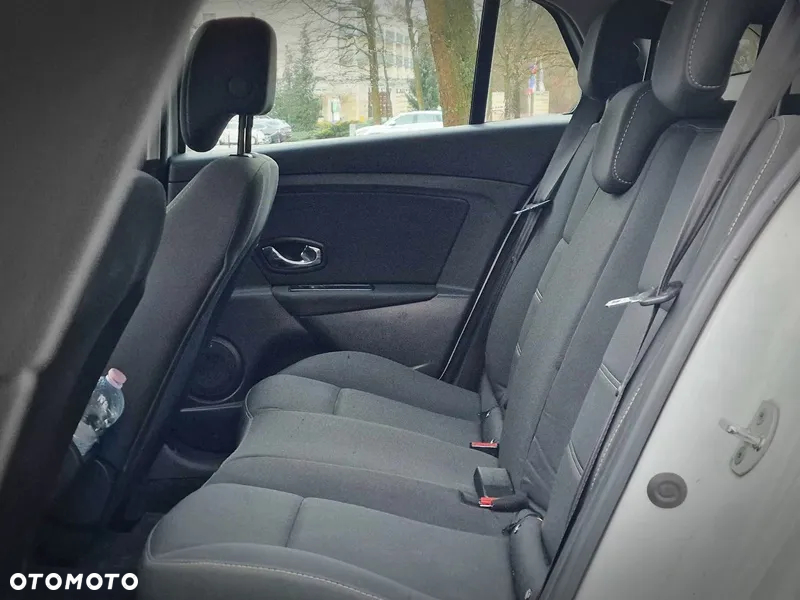 Renault Megane 1.5 dCi Life - 12