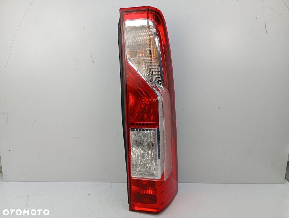 lampa tylna prawa tył renault master III movano B 2010-2024r 248105035R - 1