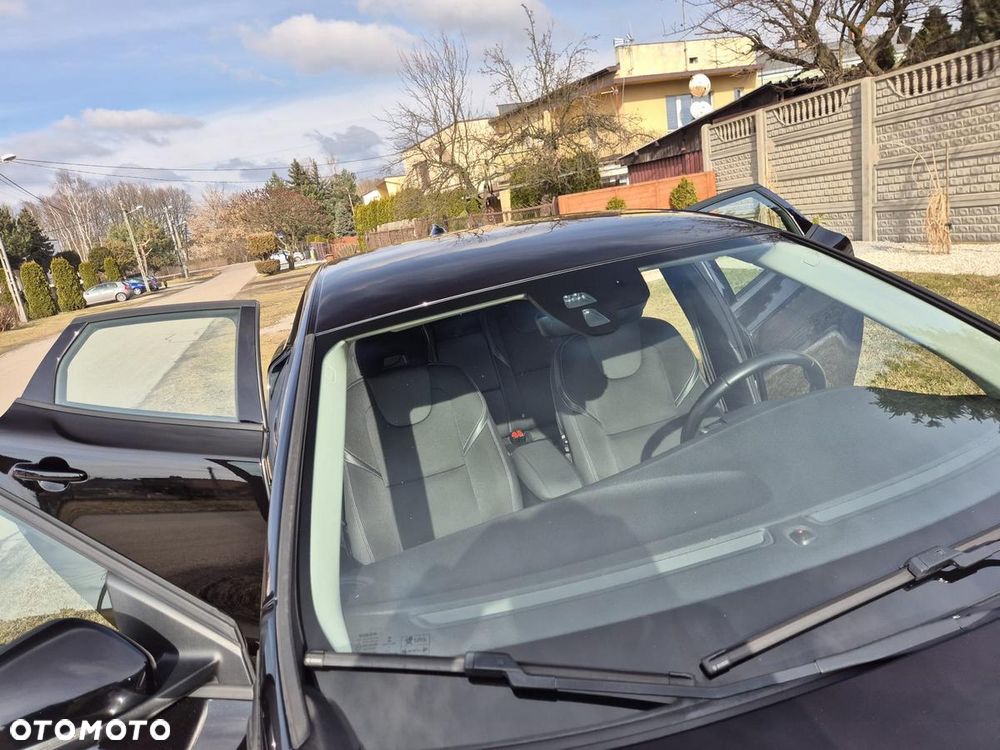 Volvo V40 T2 Kinetic - 22