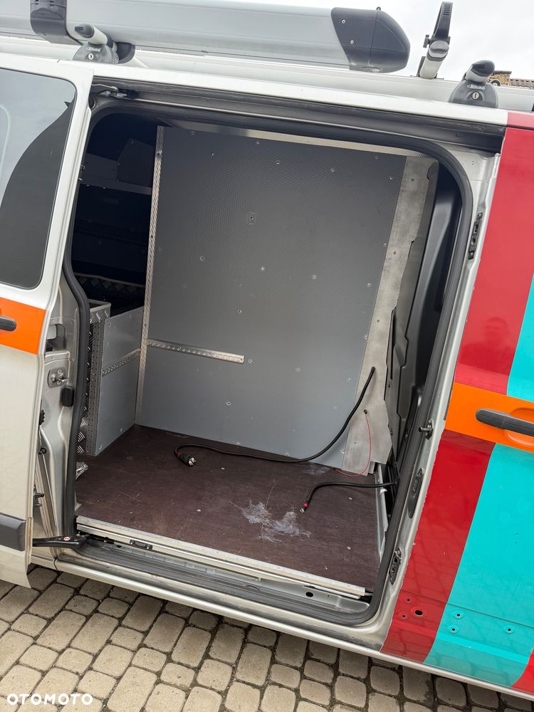 Ford TRANSIT CUSTOM - 4