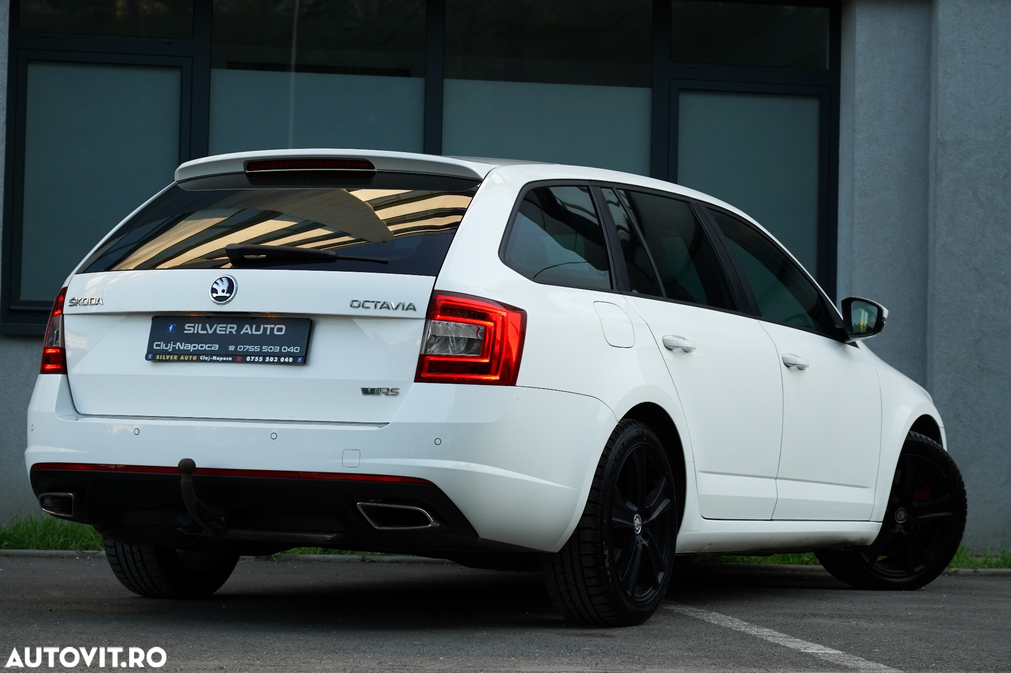 Skoda Octavia 2.0 TDI DSG RS - 18