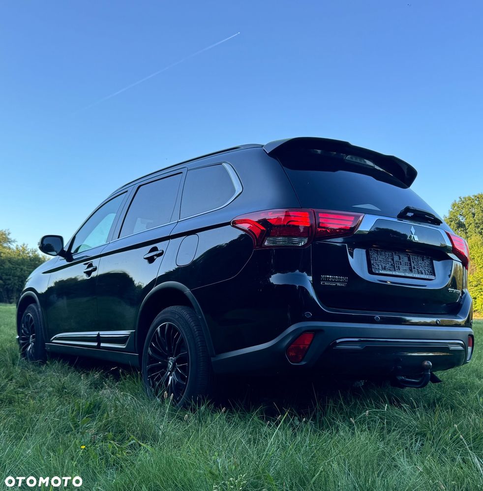 Mitsubishi Outlander 2.0 Instyle Navi - 5