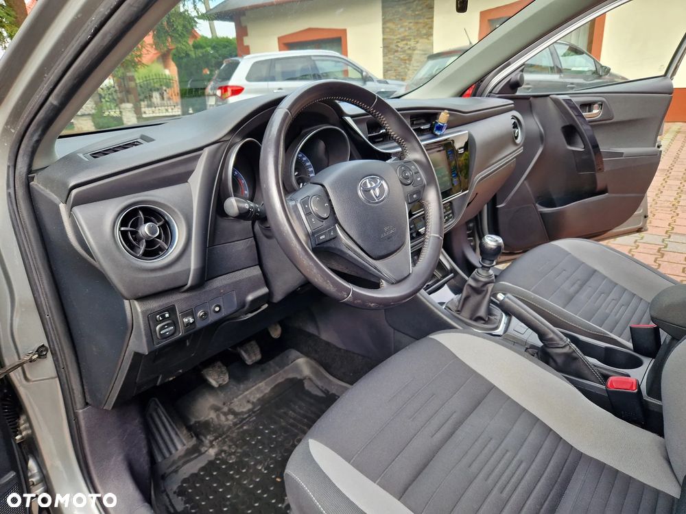 Toyota Auris 1.6 Comfort - 19