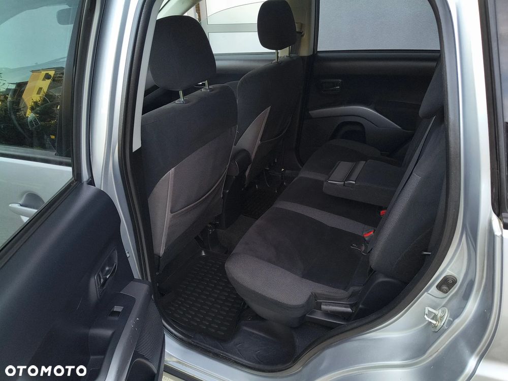 Mitsubishi Outlander 2.2 DI-D 4WD Instyle - 19