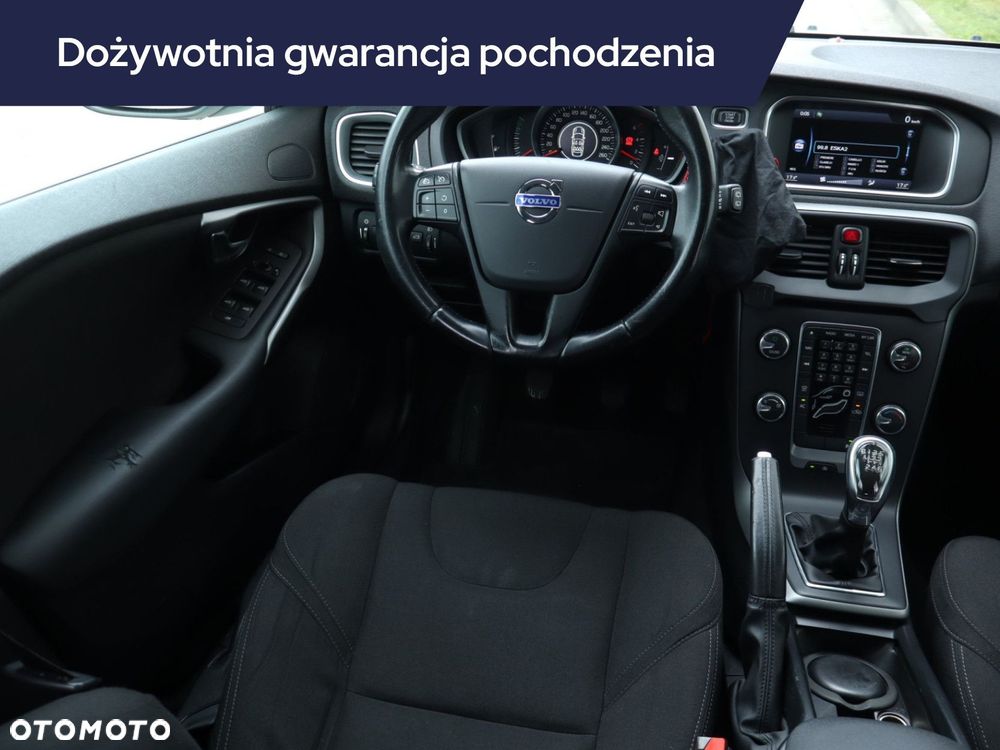 Volvo V40 - 9