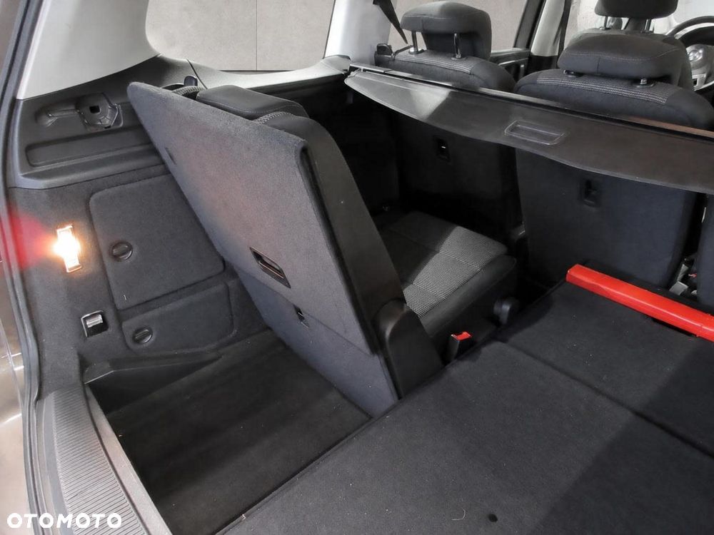 Volkswagen Sharan 2.0 TDI 4Motion BlueMotion Technology Comfortline - 15