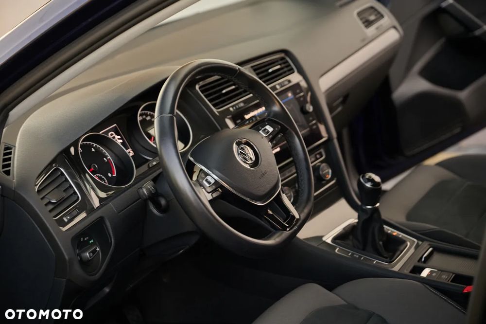 Volkswagen Golf VII 1.6 TDI BMT Highline - 34