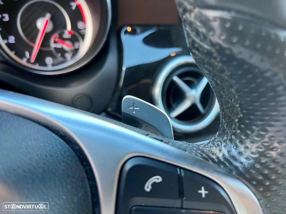 Mercedes-Benz CLA 45 AMG 4Matic 7G-DCT Orange Art Edition - 17