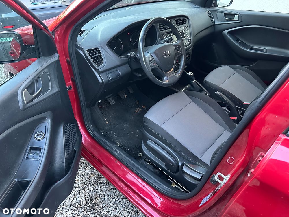 Hyundai i20 1.2 YES - 10