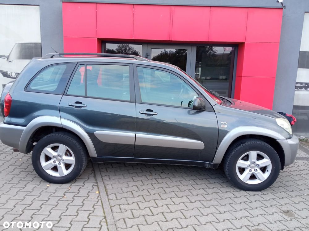 Toyota RAV4 2.0 VVT-i 4x4 - 2