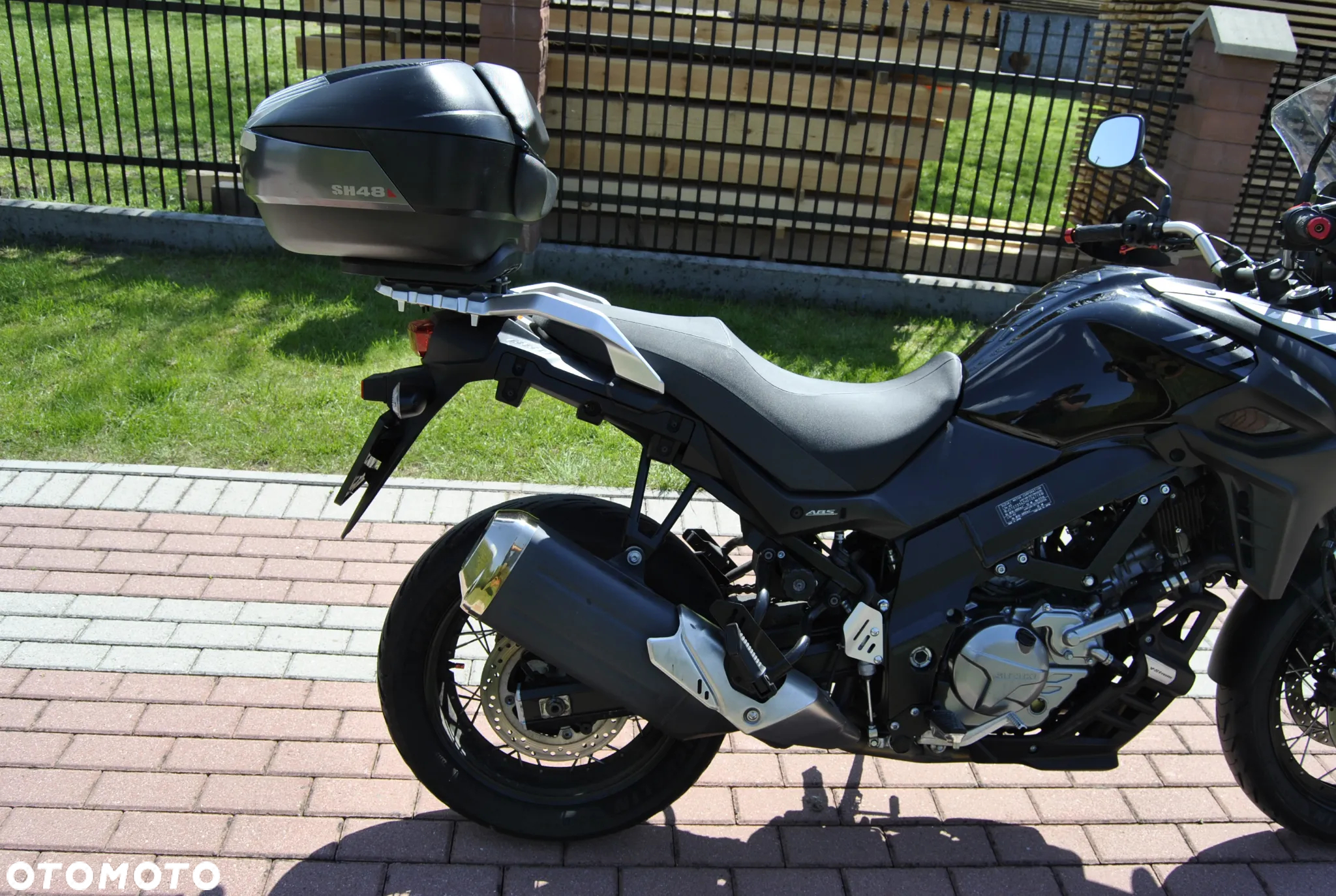 Suzuki V-STROM - 24