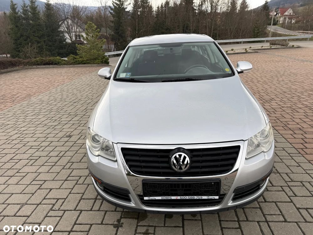 Volkswagen Passat 2.0 TDI DPF Individual - 10