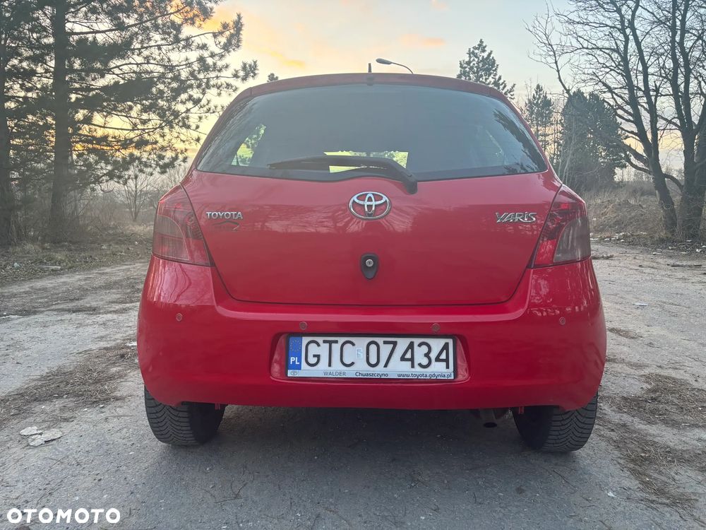 Toyota Yaris - 19