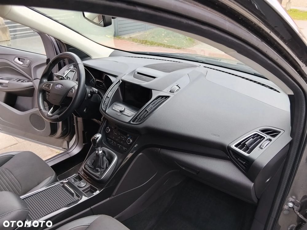 Ford Kuga 1.5 TDCi FWD Titanium - 12